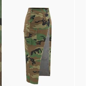 Camo Print Flap Pocket Slit Skirt